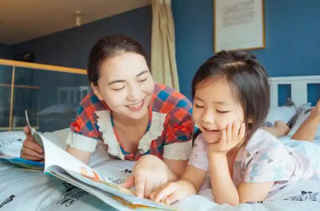 家长应供认教育的有限性也承受自身的有限性放下全知全能的重负