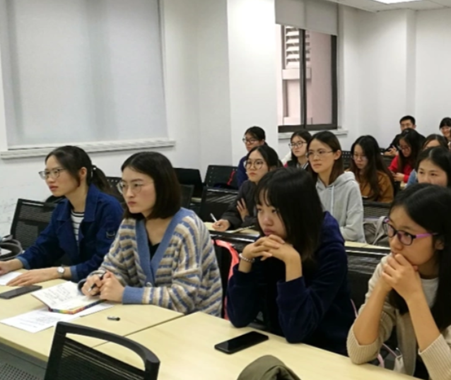 实践资源可推进学生处理从依托人力经验为主转向数据课程